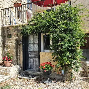So , Saint-Pantaléon-les-Vignes France