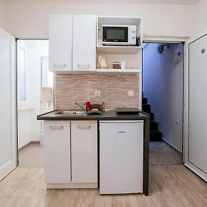 Ema House Apartment