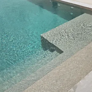Zadar, The Florens - Near The With The New Pool & Garden, Bbq And Kids Playground Appartement
